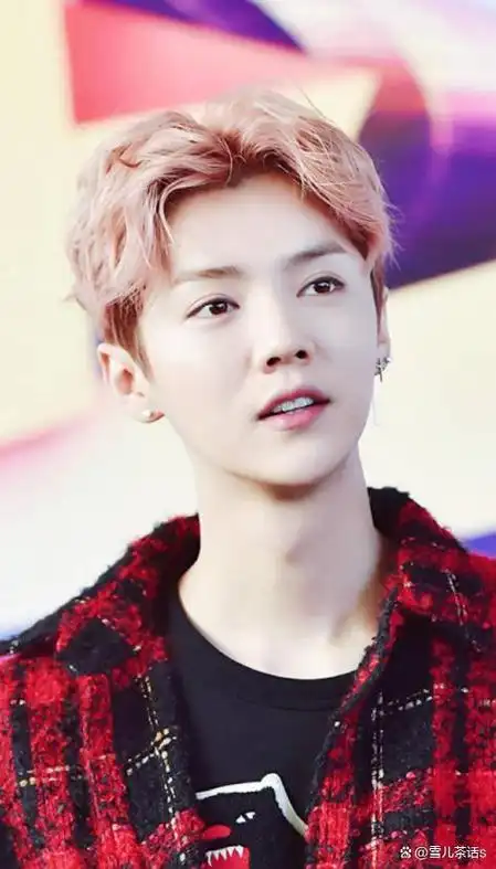 18岁黄渤忍了,18岁鹿晗也忍了,看了18岁的雷佳音我忍不了了