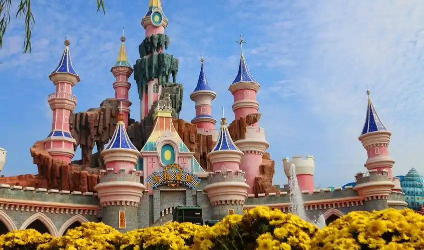 晨曦美术教育全体学生集体旅游啦