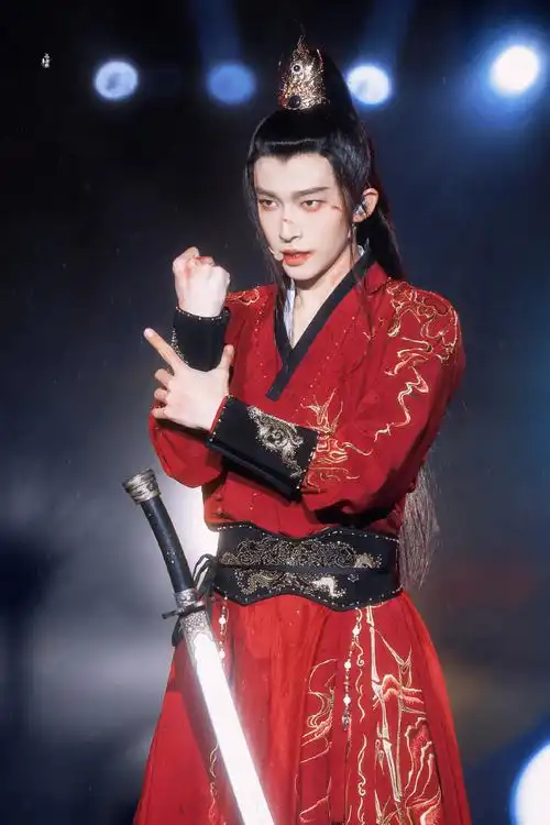 刘宇##刘宇国风美少年##愚人节贺图##愚人节站姐团建