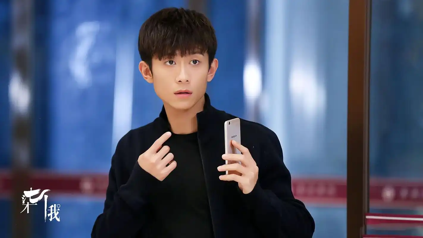 张一山《柒个我》人物剧照高清图片桌面壁纸