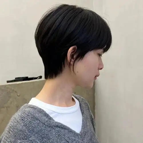 后脑勺饱满的日系短发