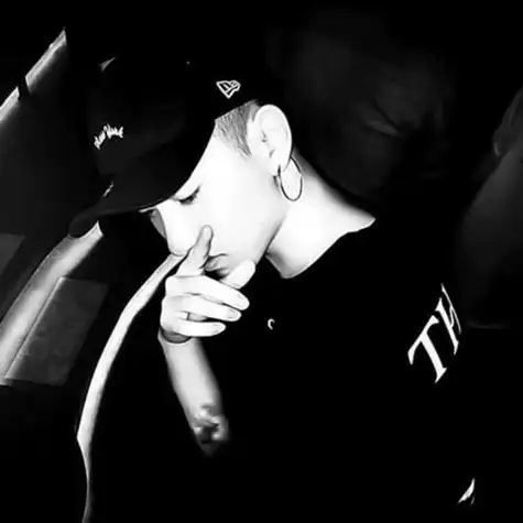 微信头像男生情侣黑白两张 情侣头像图片大全 -【爱个性】