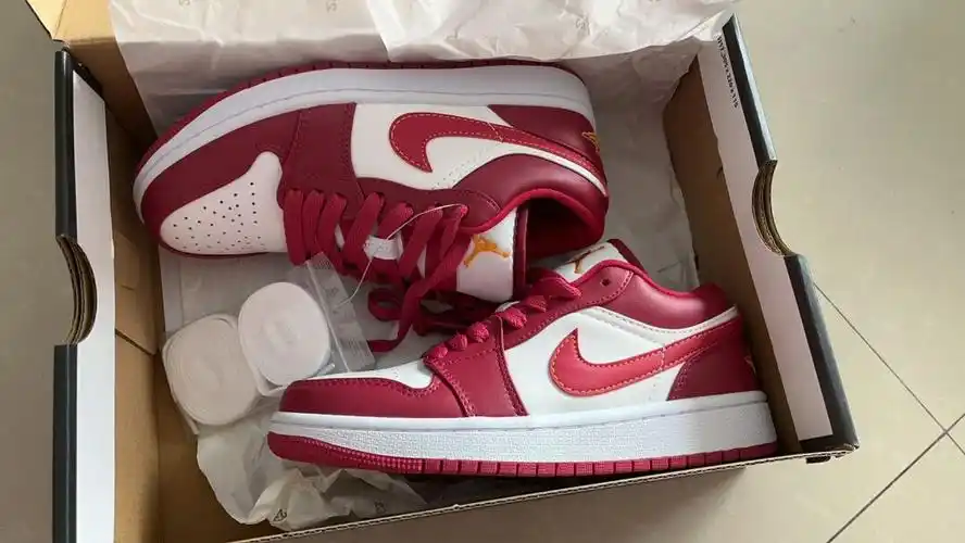 红色aj真的很好看啊