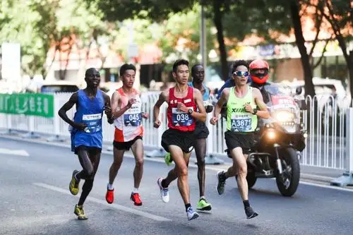 北京马拉松赛跑