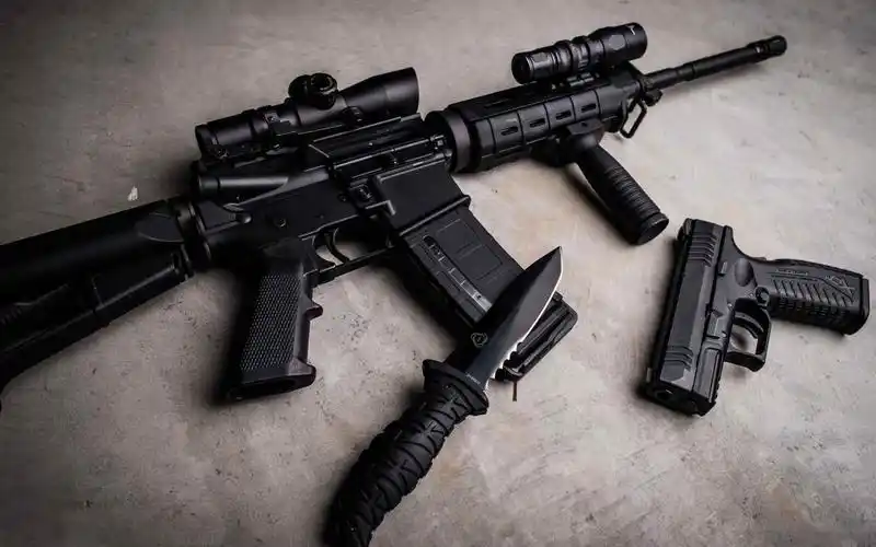 经典枪械壁纸 军事重武器壁纸 - 桌面天下(desktx.com)