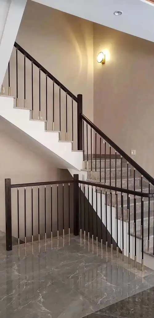 现代轻奢楼梯扶手欧式楼梯栏杆实木楼梯扶手