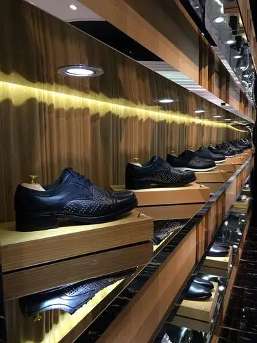 ten miro男鞋门店第二十三站 杭州万达广场店全新开业