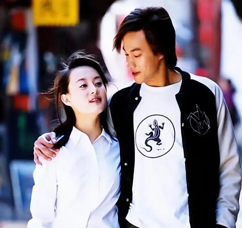 回顾何润东曾三次表白孙俪被拒41岁迎娶柜姐无子也幸福