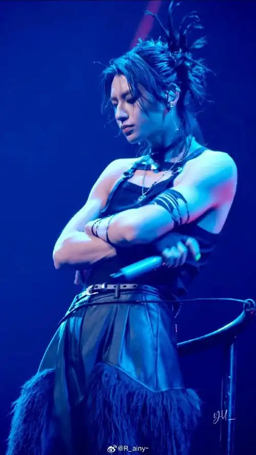 王琳凯的肌肉真美啊!