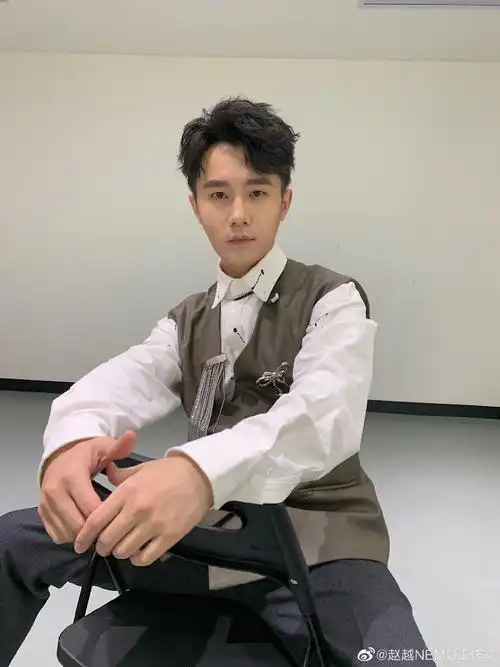 2021奔越计划#赵越nemo超话月色渐盈,邀您共赏2021/05/24南山流行