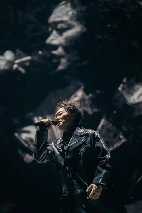 陈奕迅演唱会南京站4月连唱6场_腾讯新闻