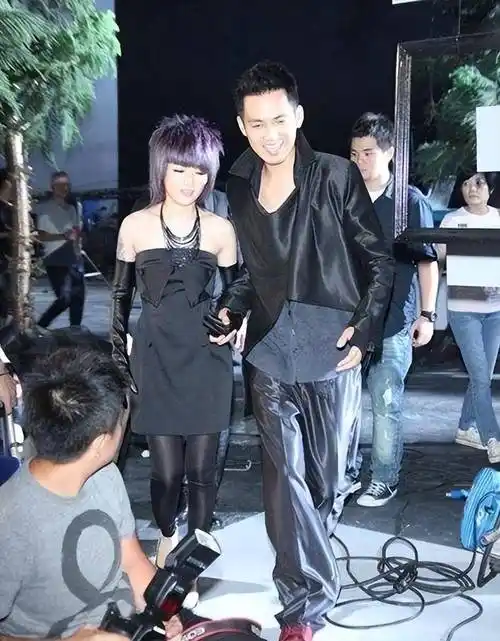 因杨颖"身价暴跌",隐婚生子还装单身,49岁的钟汉良冤不冤?