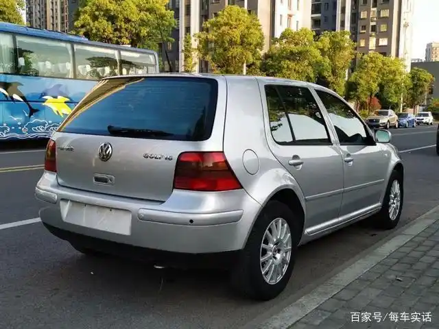 百看不厌的经典老车大众高尔夫4