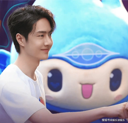 古装对阵现代,王一博为亚运会宣传,又现"双生"霹雳舞!_官方_古代_call