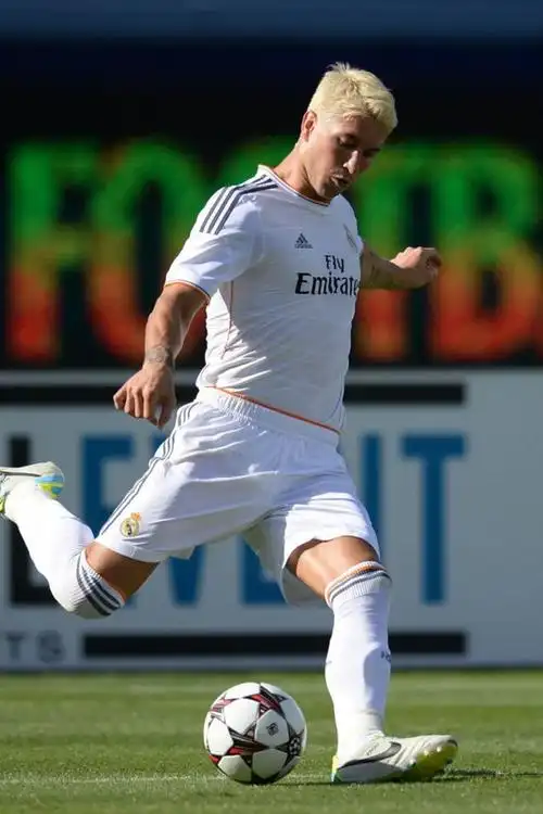 塞尔吉奥拉莫斯手机壁纸