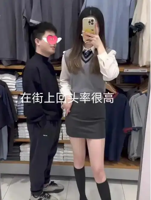 158男子与172女友甜蜜晒照,看到女生身材网友沉默了:输哪里了?