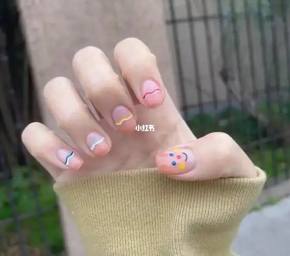 可爱的小指甲美甲