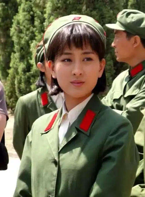 看了芳华还是觉得那些六五式军装美