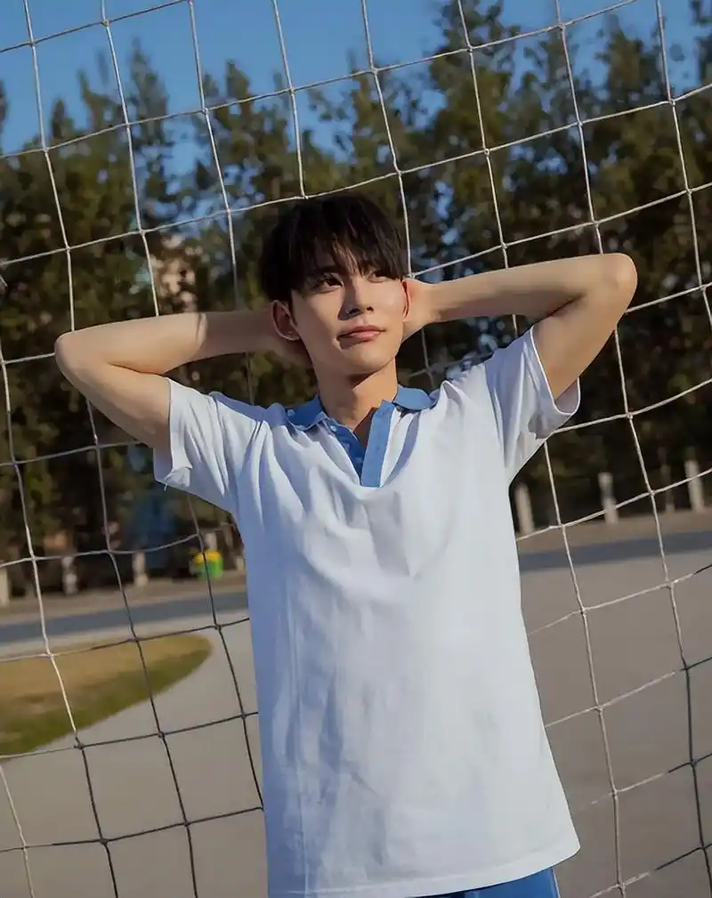 初一孩子才156cm,一学期长高十几厘米成校草,妈妈的方法值得学