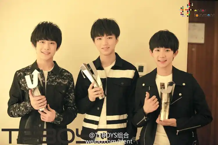 tfboys 2015音乐v榜年度盛典