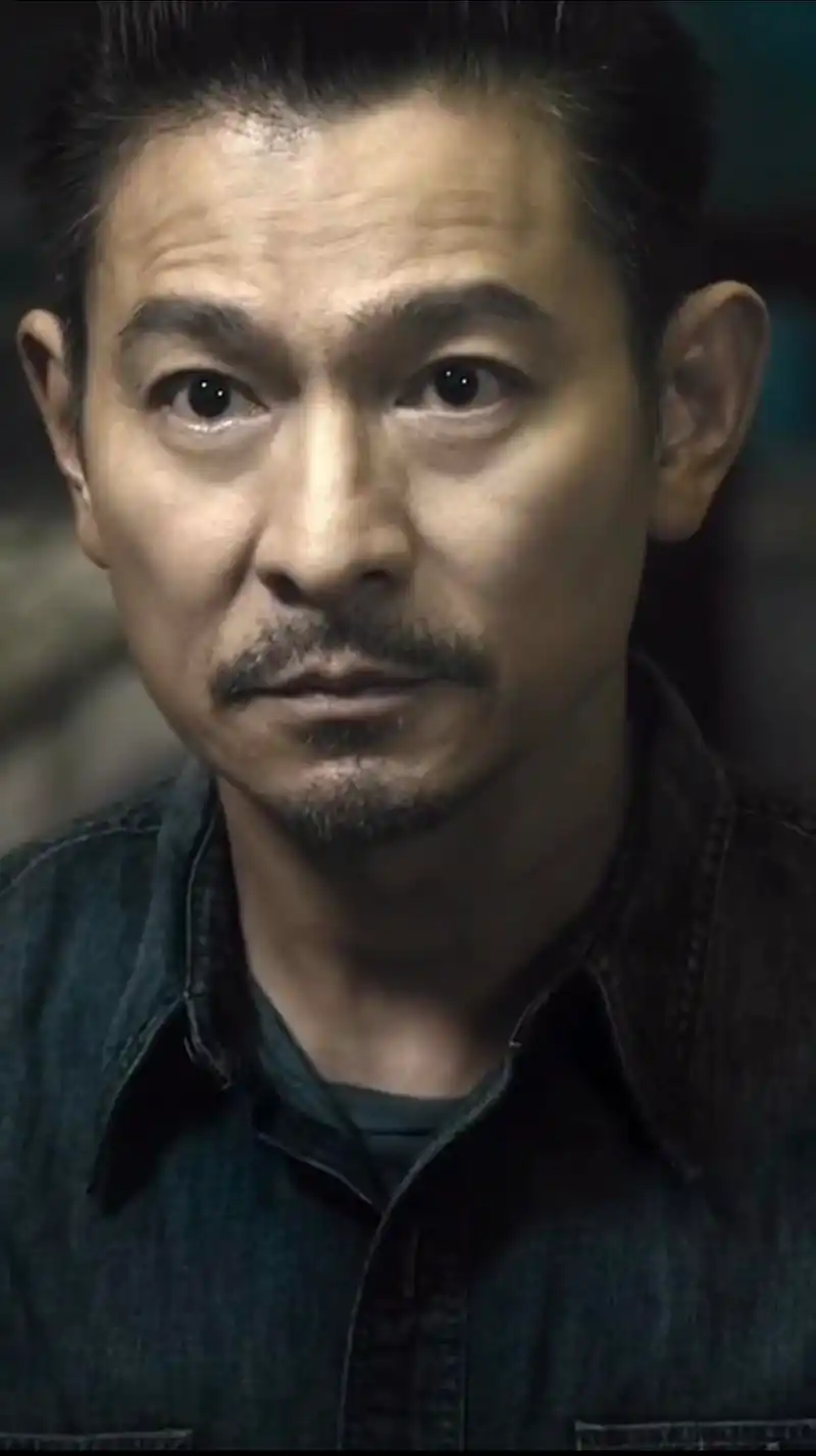 扎辫子留胡子的华仔好帅