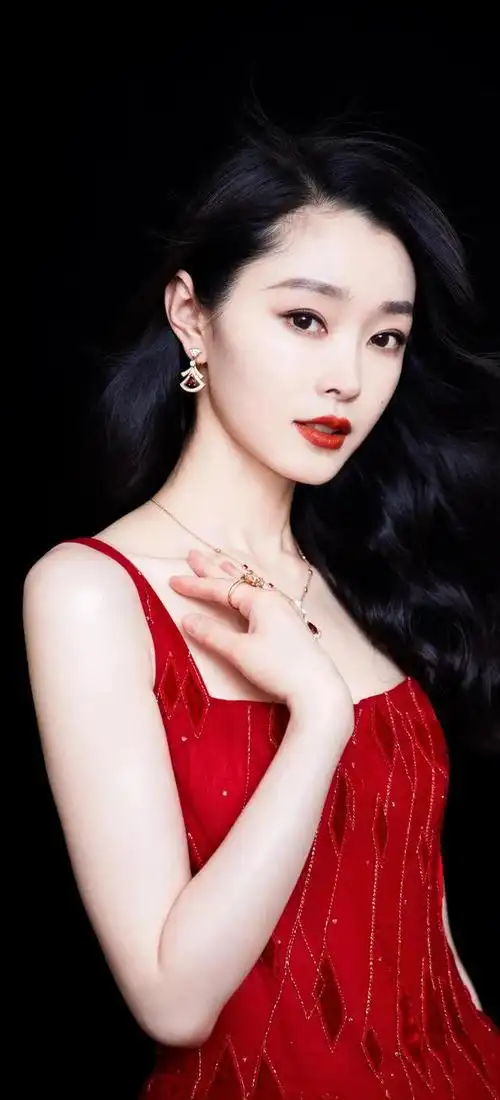 清秀甜美,宋轶唯美写真图集_网易订阅