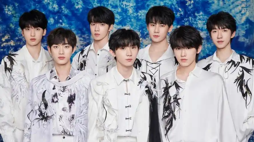 时代少年团全员合照图片