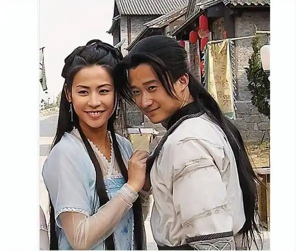 "疯批美人"叶璇:内涵霍建华接吻口臭,曾低调看戏林心如的绯闻_吴京_肖