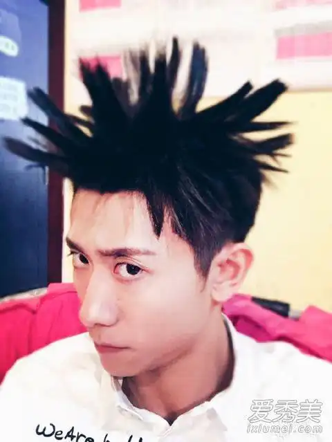 张一山祝福杨紫上热搜张一山帅气发型图片