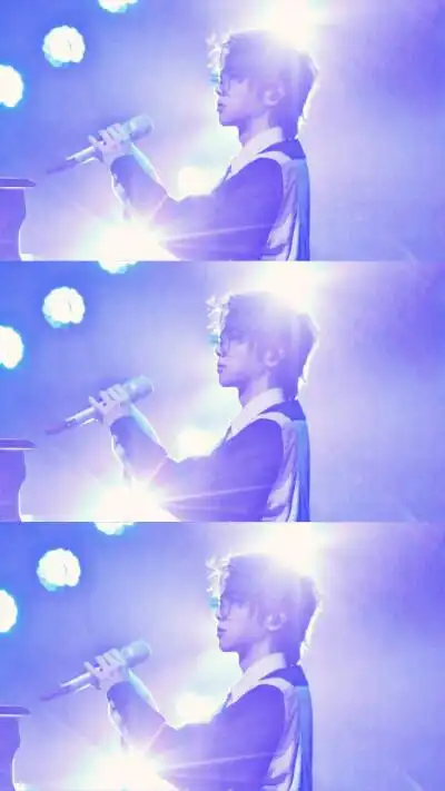 华晨宇三格图片