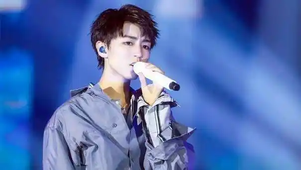 《我在诛仙逍遥涧》b,《摩天轮的思念》c,《大梦想家》8,王俊凯的生肖