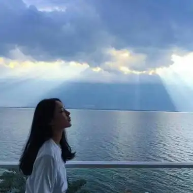 女人海边微信头像图片 女生头像图片大全 -【爱个性】