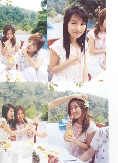 she写真集自己扫描的哦