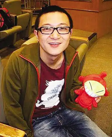 10日晚,知名爆料人长春国贸揭秘称,梅婷的老公为著名摄影师曾剑.