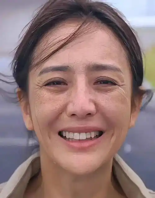 佟丽娅的素颜勇气:为艺术献身的演员精神_是一种_挑战_才华