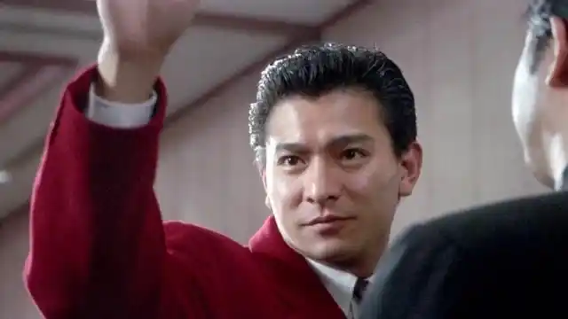 赌侠:由刘德华饰演的赌侠第一次亮相,豪赢嚣张男一千多万