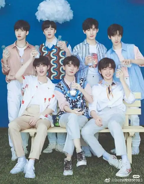 tnt时代少年团图片