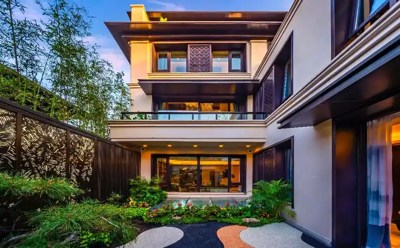 龙湖·景粼原著|园极景粼 四象启新章