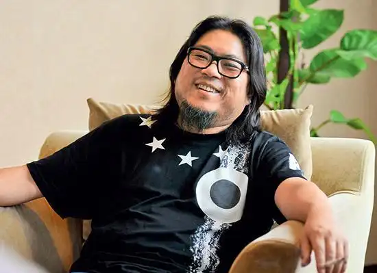 高晓松自嘲颜值不如李健:我拉低清华平均值