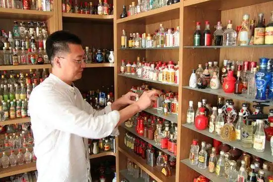 收藏白酒等于存了一笔巨款老收藏家提醒你不懂这2点迟早要亏