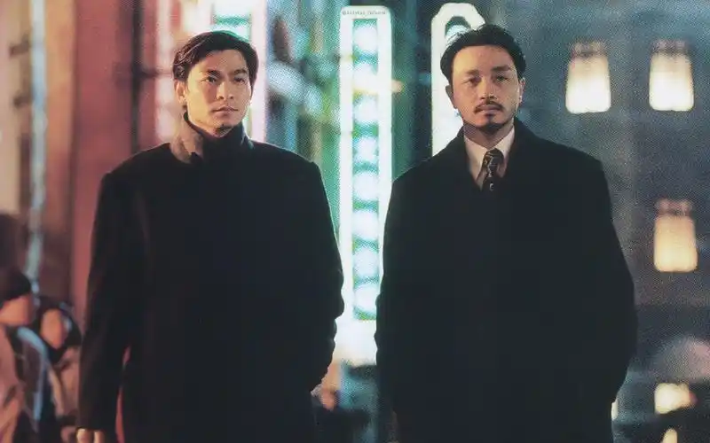 搞笑配音剪辑张国荣教刘德华如何吸引女孩子