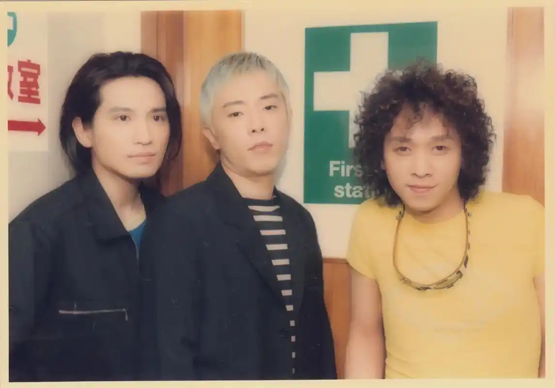 罕见beyond三子照片.还有2万张照片陆续放出來beyon