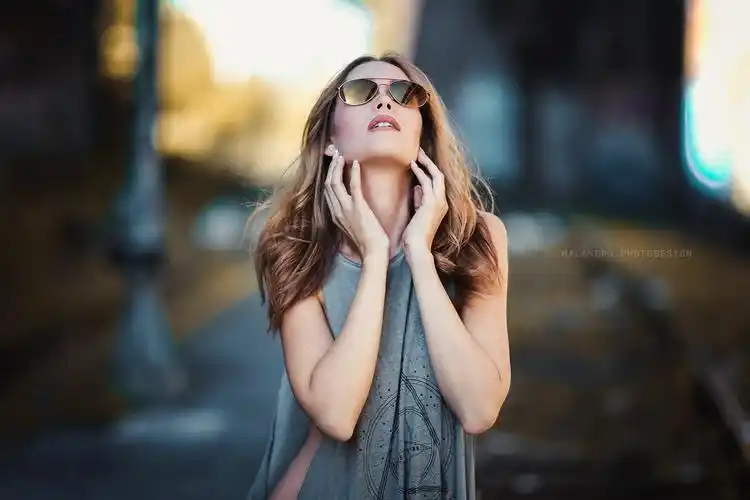 人物美女模特人像眼镜美女艺术设计摄影照片womenmodelfacewomenwith