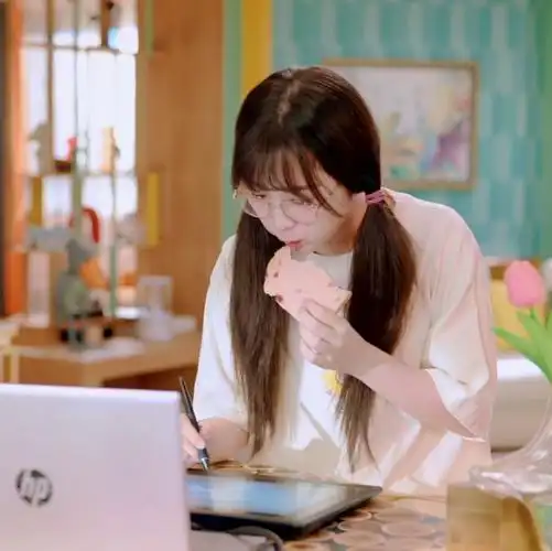 虞书欣超话#虞书欣虞美人#最近超心水双马尾欣做了一组美宝头像97