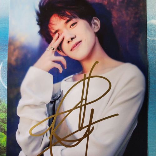 易烊千玺签名照保真 易烊千玺亲笔签名照保真包邮 易烊千玺周边