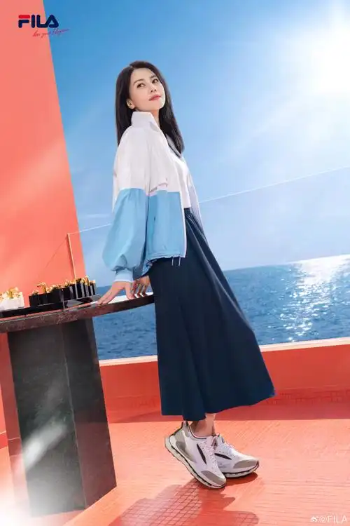 fila时尚运动代言人高圆圆##fila精致商务##fila裙装