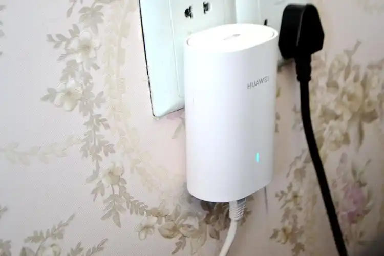 子母路由器评测推荐(通过电力线就能覆盖全屋wifi?又是华为干的!