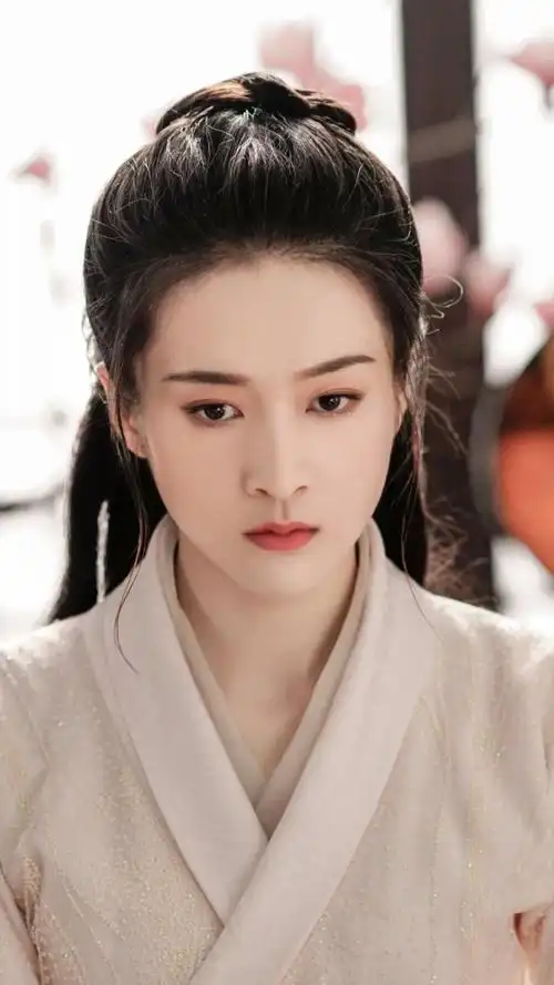 白发 容乐 张雪迎