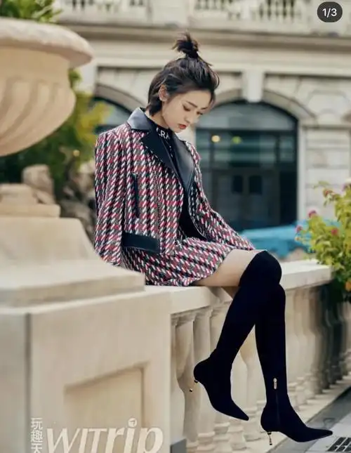 关晓彤110cm大长腿是勒出来的?一双过膝靴,腿精人设崩了?