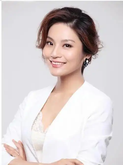 为什么央视美女主持人孟盛楠还没有结婚?现在已经42岁了